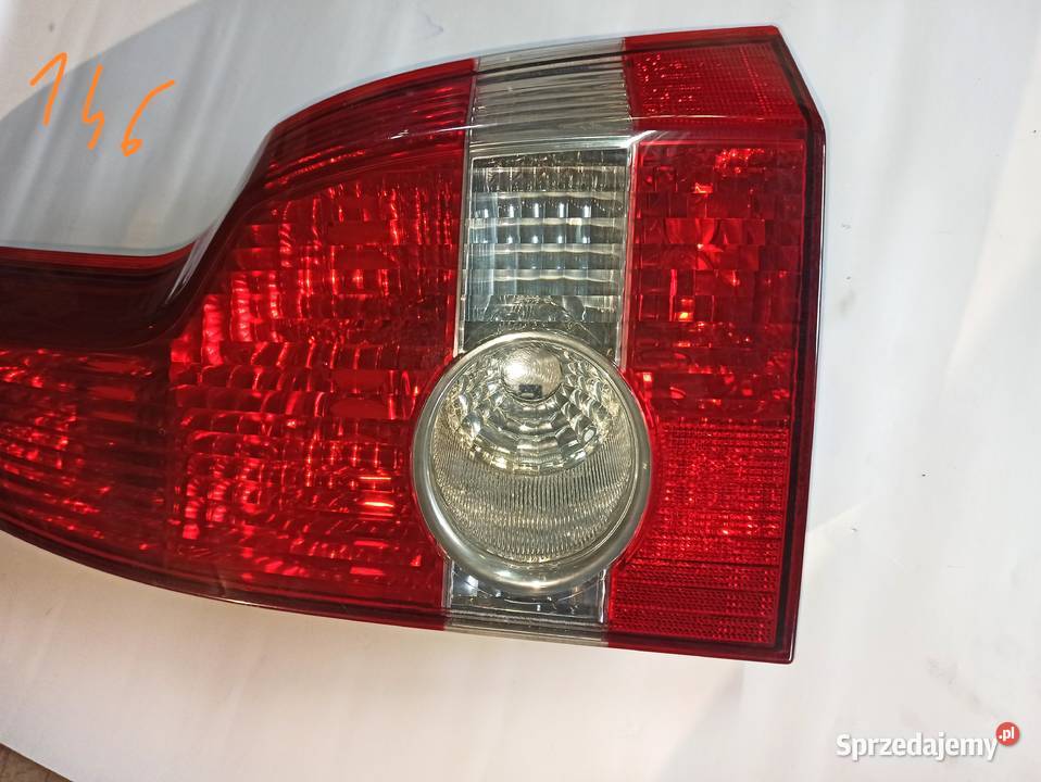 Lampa Prawa Tył VOLVO V50 146 sprzedam