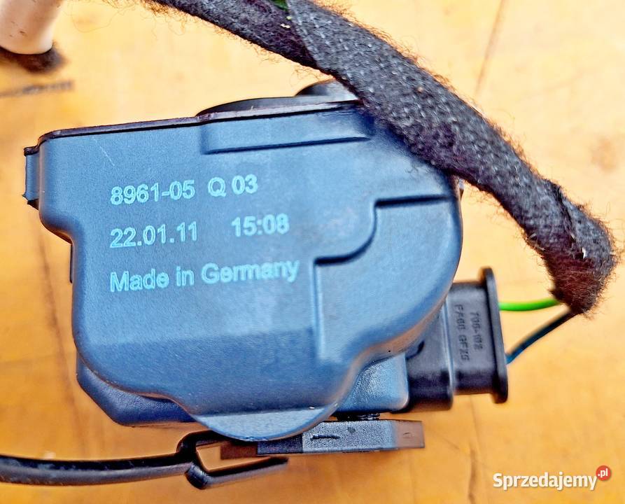 MERCEDES C W204 SEDAN ZAMEK KLAPKY WLEWU PALIWA osobowe Radom