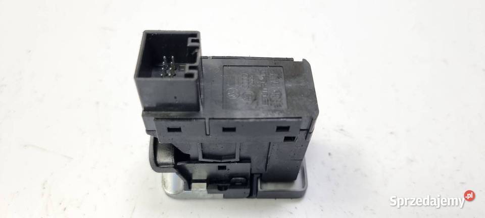 PRZYCISK VOLKSWAGEN PASSAT B8 3Q0927225 Lipno sprzedam