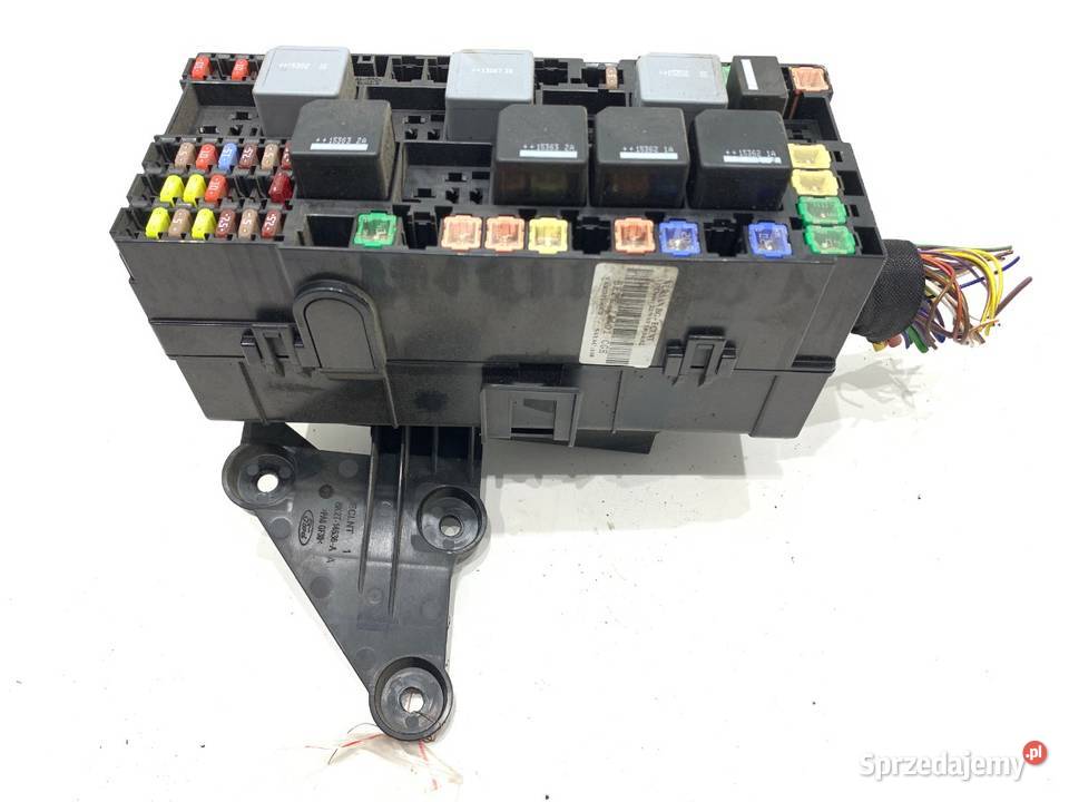 SKRZYNKA BEZPIECZNIKÓW FORD TRANSIT CUSTOM I