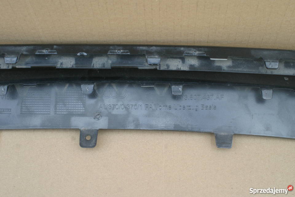 AUDI A3 8V3807437AF LIFT FL 16 ZDERZAK PRZÓD osobowe Bieleń