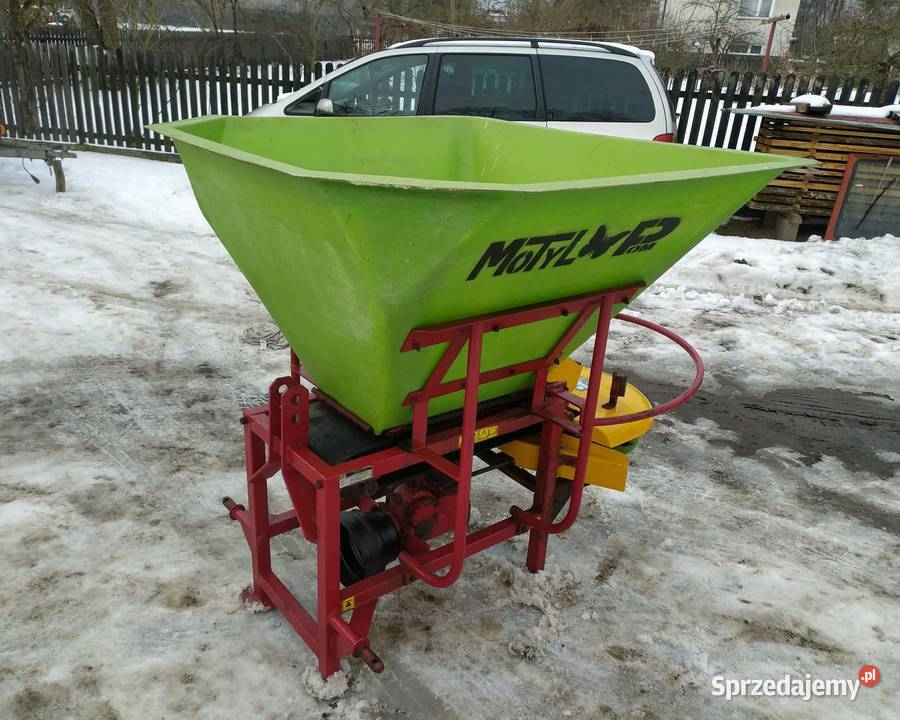 Rozsiewacz Motyl duży 600l do nawozu soli wapna Dąbrowa Tarnowska