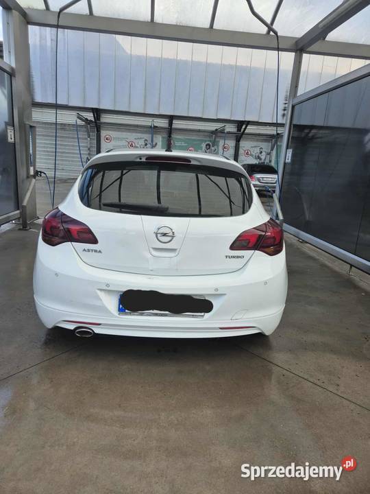 Opel astra J 16 Turbo Rok produkcji 2010 Hrubieszów