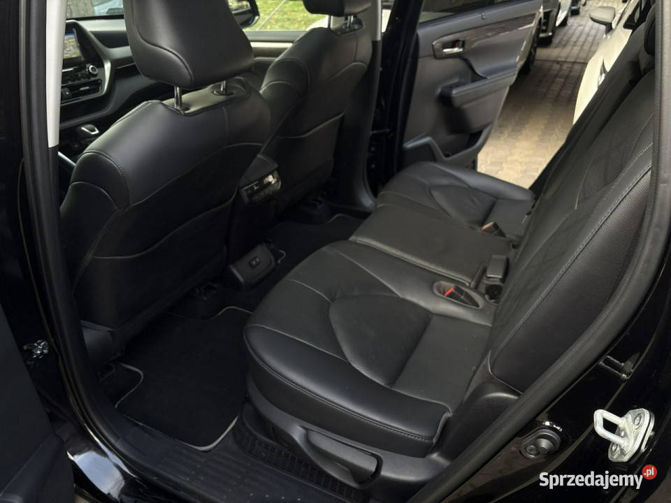 Toyota Highlander 25 HSD 248 EXECUTIVE SKYVIEW 79823km mazowieckie Warszawa