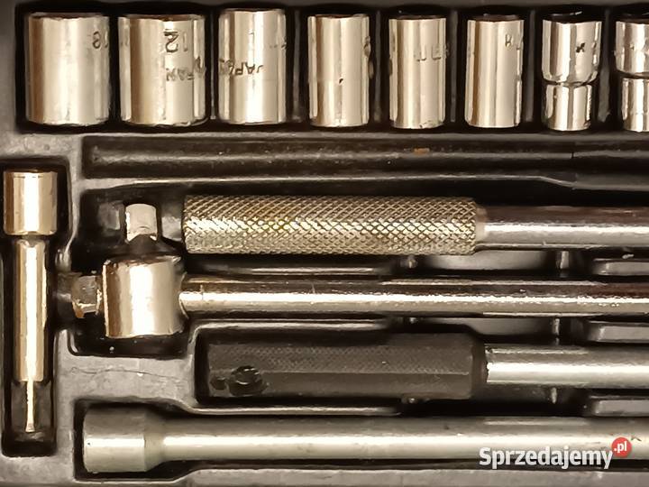 Zestaw kluczy nasadowych w metalowym pudełku podkarpackie Rzeszów