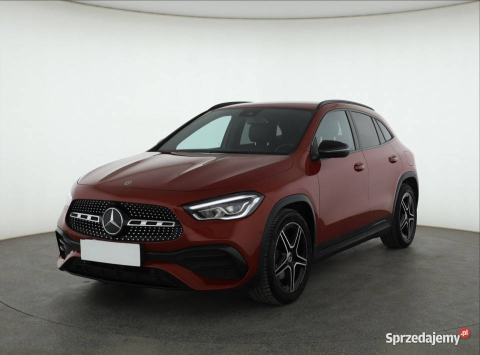 Mercedes GLA GLA 200 Rok produkcji 2020 Piaseczno