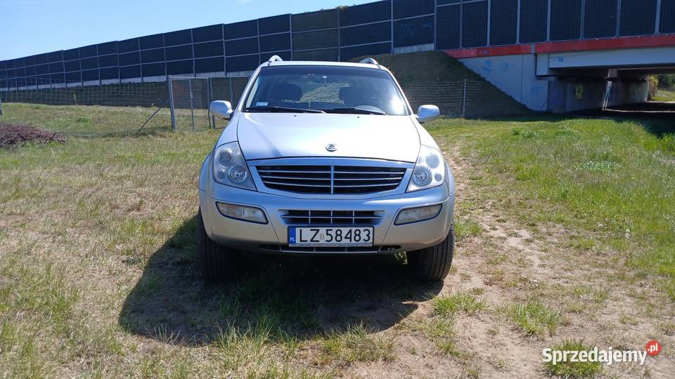 SsangYong Rexton 29 TD 4x4 2004 Rok produkcji 2004 Brwinów