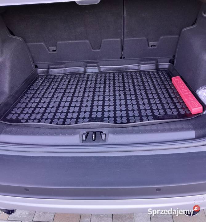 Ford Kuga 2 15 TDCI DIESEL niski przebieg 36000 światła do jazdy dziennej Kuga Gorlice