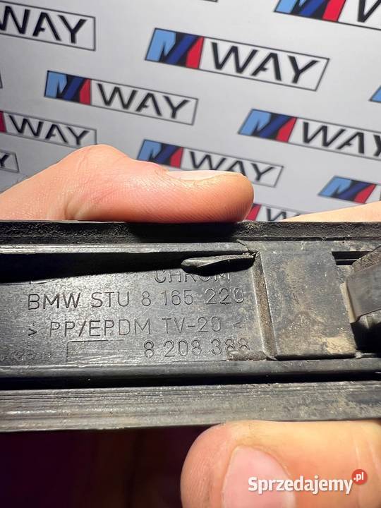BMW E38 LISTWA OZDOBNA BŁOTNIKA PRZEDNIEGO PRAWA
