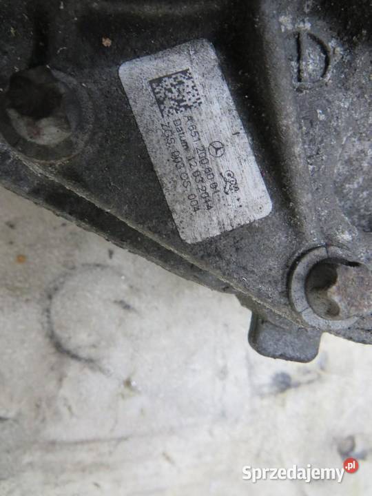 POMPA WODY MERCEDES W205 A6512006001