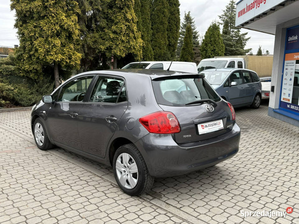 Toyota Auris Rezerwacja I 20062012