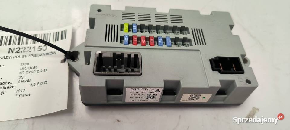 SKRZYNKA BEZPIECZNIKÓW JAGUAR XE X760 20 D Lipno
