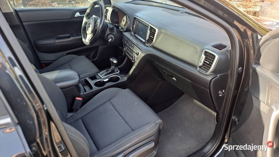 KIA SPORTAGE 17 CRDI 140 2018r AUTOMAT Możliwy