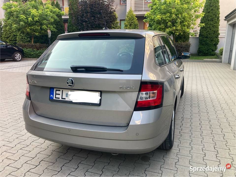 Skoda Fabia 3 III kombi 2015 12 tsi klima alu Łódź