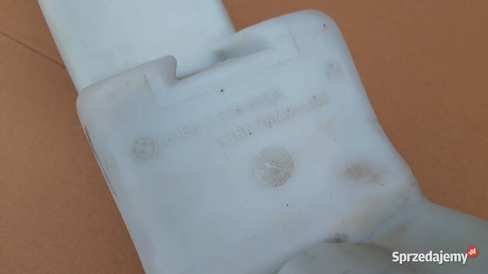 Zbiornik spryskiwacza BMW e34 Jeżowe