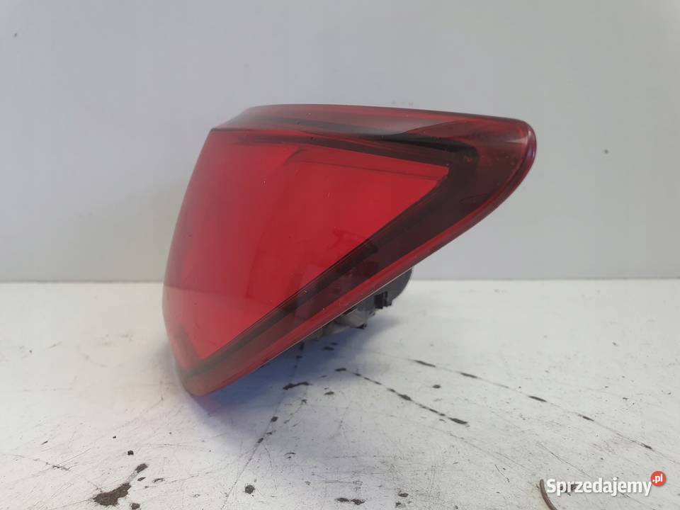 LAMPA PRAWA Renault Clio IV 1216r HTB TYLNIA