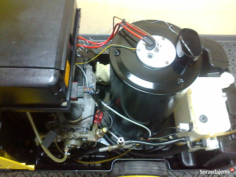 MYJKA WYSOKOCIŚNIENIOWA KARCHER HDS 795 UŻYWANA Zawadzkie