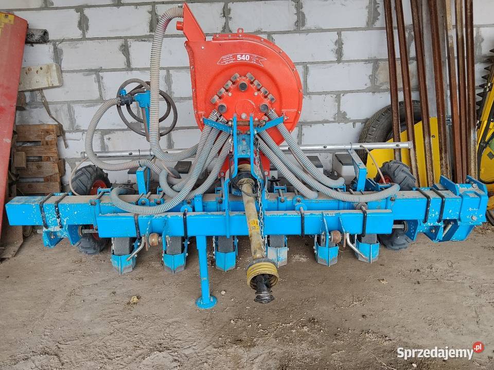 Siewnik do cebuli Monosem 6 sekcji rozstaw Jędrzejów