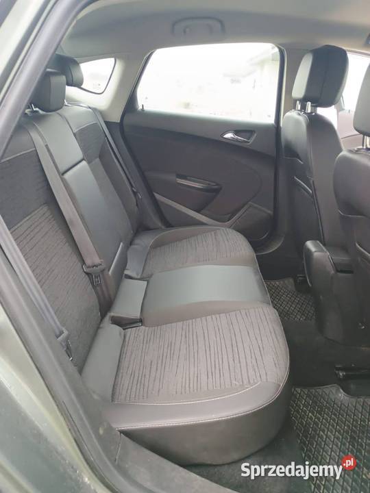 Opel Astra J 2016r 14 benzyna sedan zadbany Astra Kluczbork