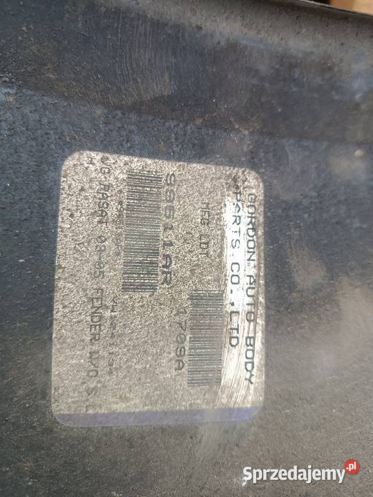 Błotnik Prawy Przód VW Passat B5 FL 0305 Czarny osobowe sprzedam