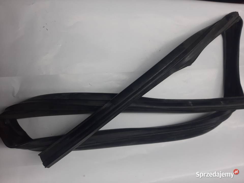 Fiat Linea uszczelka szyby z drzwi prawa osobowe Ksawerów sprzedam
