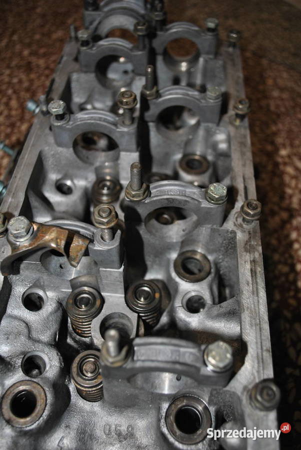 Głowica cylinfrów prawa AUDI A4B5 A6C5 A8D2 sprzedam