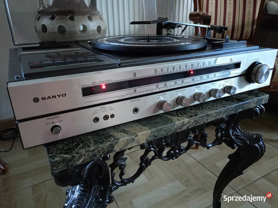Zabytkowy Gramofon SANYO Magnetofon Radio wielkopolskie Drawski Młyn