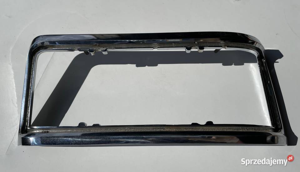 Mercedes Benz ramka chrom lampy tył seria I Rok produkcji 1970 wielkopolskie Poznań