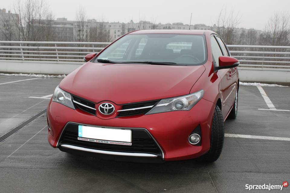 Toyota Auris Auris II 16 benzyna Hatchback ledy MP3 Warszawa