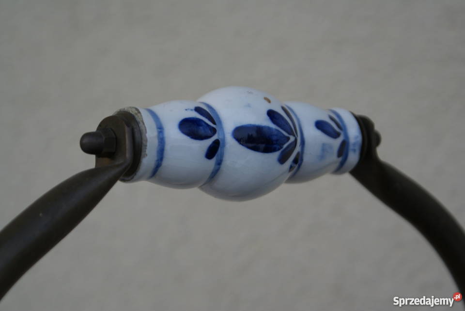 Miedziany kosz na drewno z ceramiczną rączką