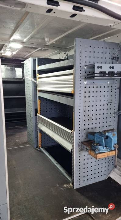 Store van zabudowa serwisowa warsztatowa Żółwin