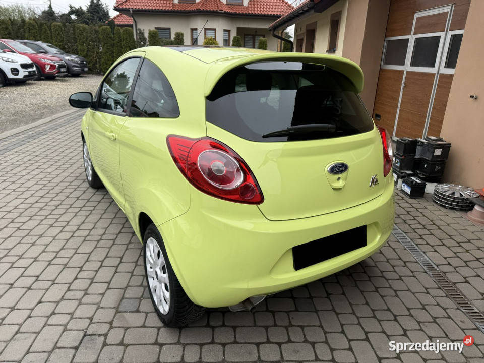 Ford KA 12 69 Klimatronik Panorama II 2008 Orzech