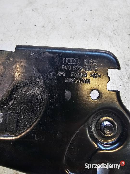 ZAMEK MASKI RYGIEL LEWY AUDI A3 8V 8V0823185C Przystajń