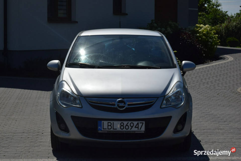 Opel Corsa 12B Klima Tempomat Dwa Komplety Kół Majdan Sieniawski
