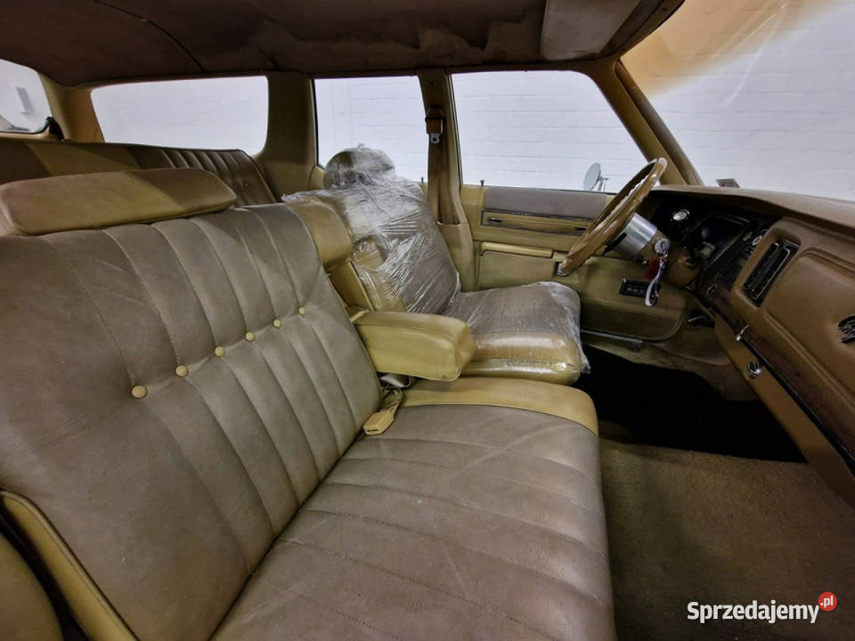 Chrysler Town Country Station Wagon 1977 z Sulechów