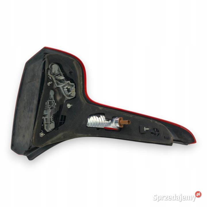 LAMPA PRAWA Volvo C30 LIFT 20062012 prawy tył osobowe sprzedam