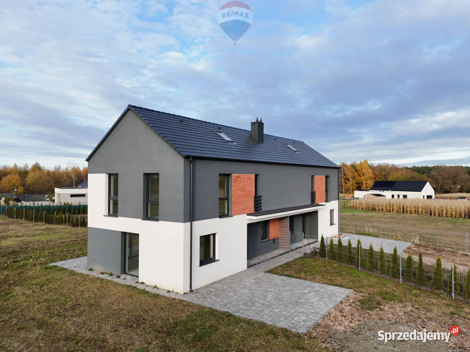 Wyjątkowy funkcjonalny dom duża działka obok las pustak