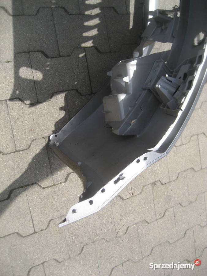 SKODA OCTAVIA 5E0 III 3 ZDERZAK PRZEDNI GRILL wielkopolskie