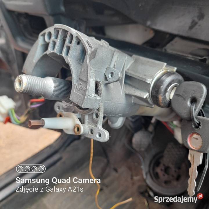 BMW e30 1990r STACYJKA 2 kluczeorginalna pomorskie