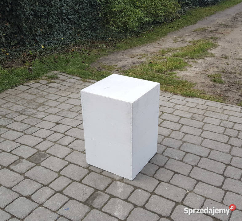 Słupek parkingowy betonowy 40x40x60 z betonu Rawicz