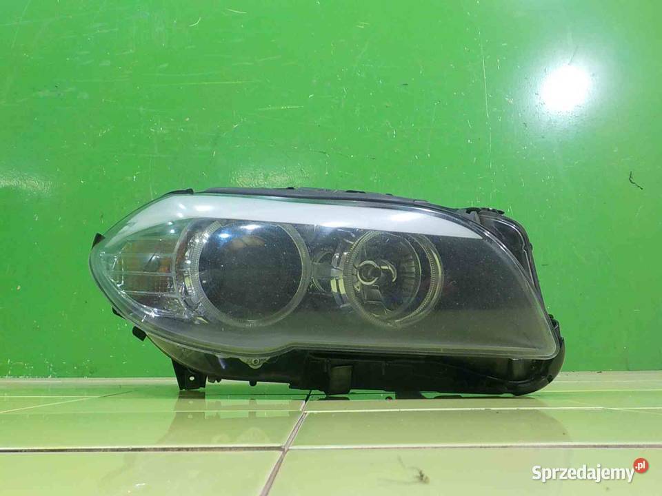 BMW 5 F10 11r 1013 SEDAN lampa prawa przod