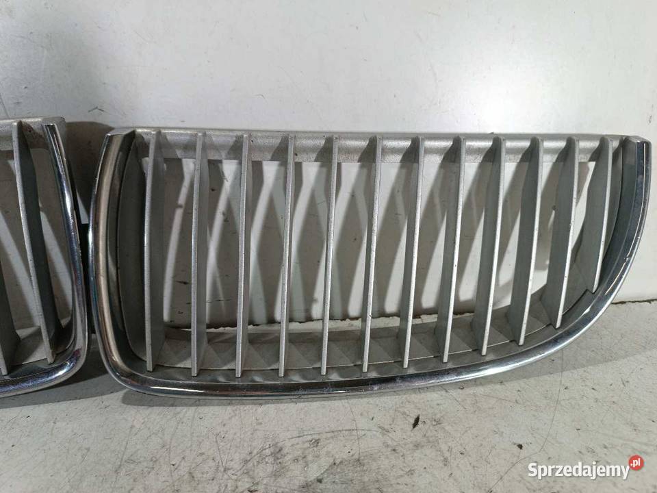 GRILL BMW E90 E91 7120007 7120008 sprzedam