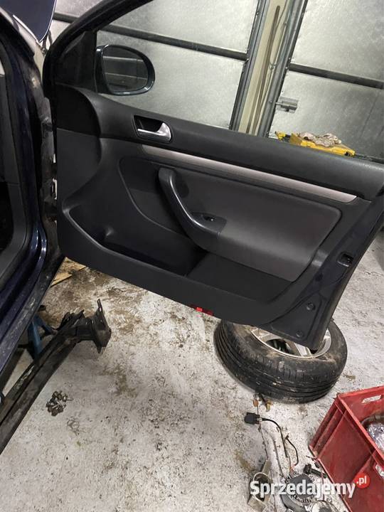Golf 5 20tdi bmp 2008 na czesci osobowe mazowieckie