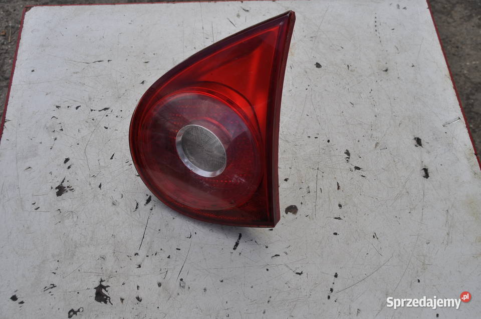 vw golf 5 lampa w klapę prawa lewa Sierakowice