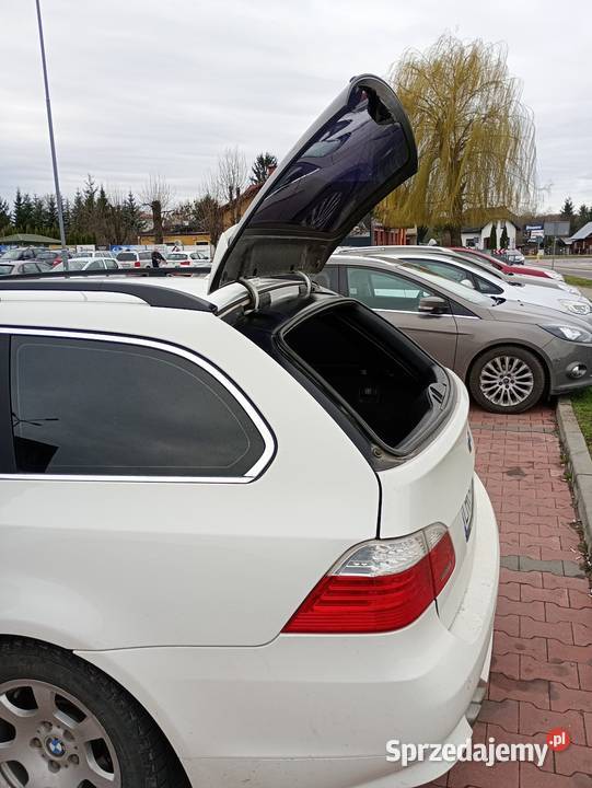 SPRZEDAM BMW E61 30 D 2010 LIFT hak el relingi dachowe Rozkoszówka