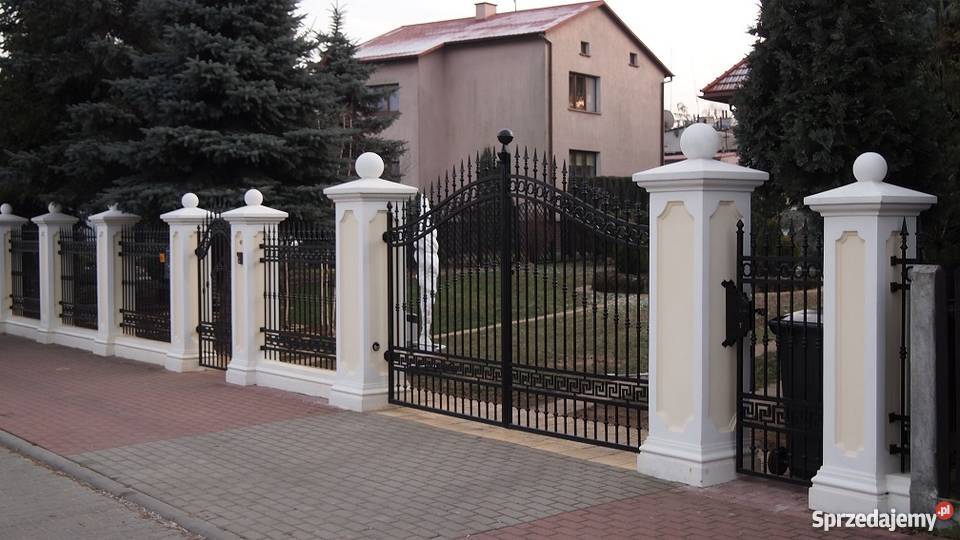 Płaskorzeźba Kobieta z wiolonczelą kolor biały Boguchwała