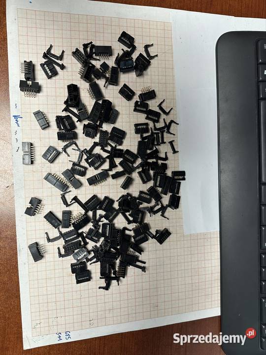 Złącza i wtyki IDC Proste i Kątowe Nowe Z318