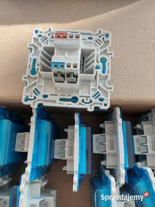 Hager WE022 włącznik łącznik