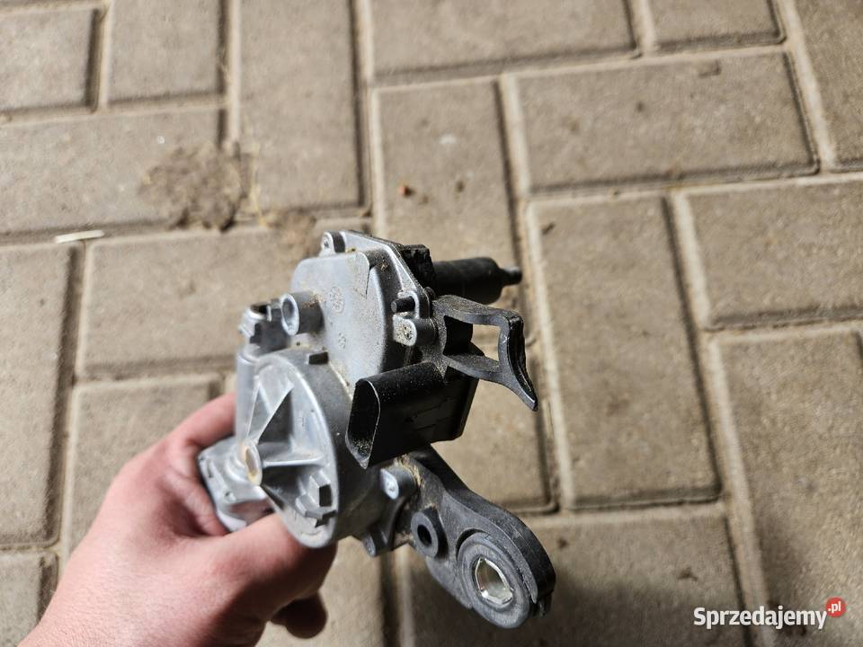 VW SILNICZEK WYCIERACZEK TYŁ 5G0955711A Międzychód