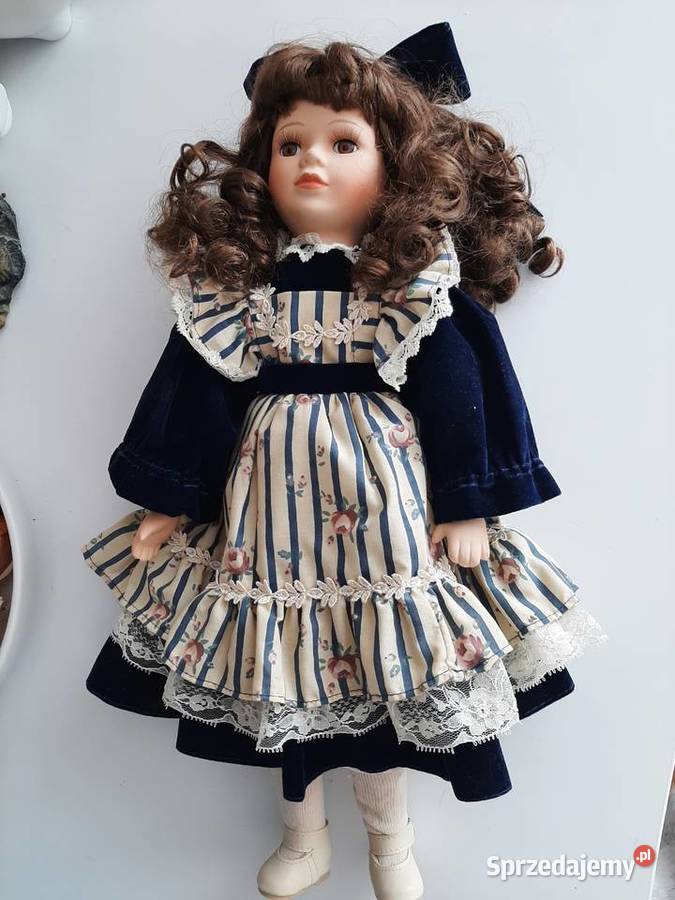 Śliczna stara kolekcjonerska lalka porcelanowa Inowrocław